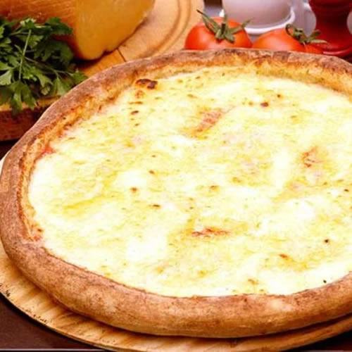 Mini Pizza Três Queijos 20cm